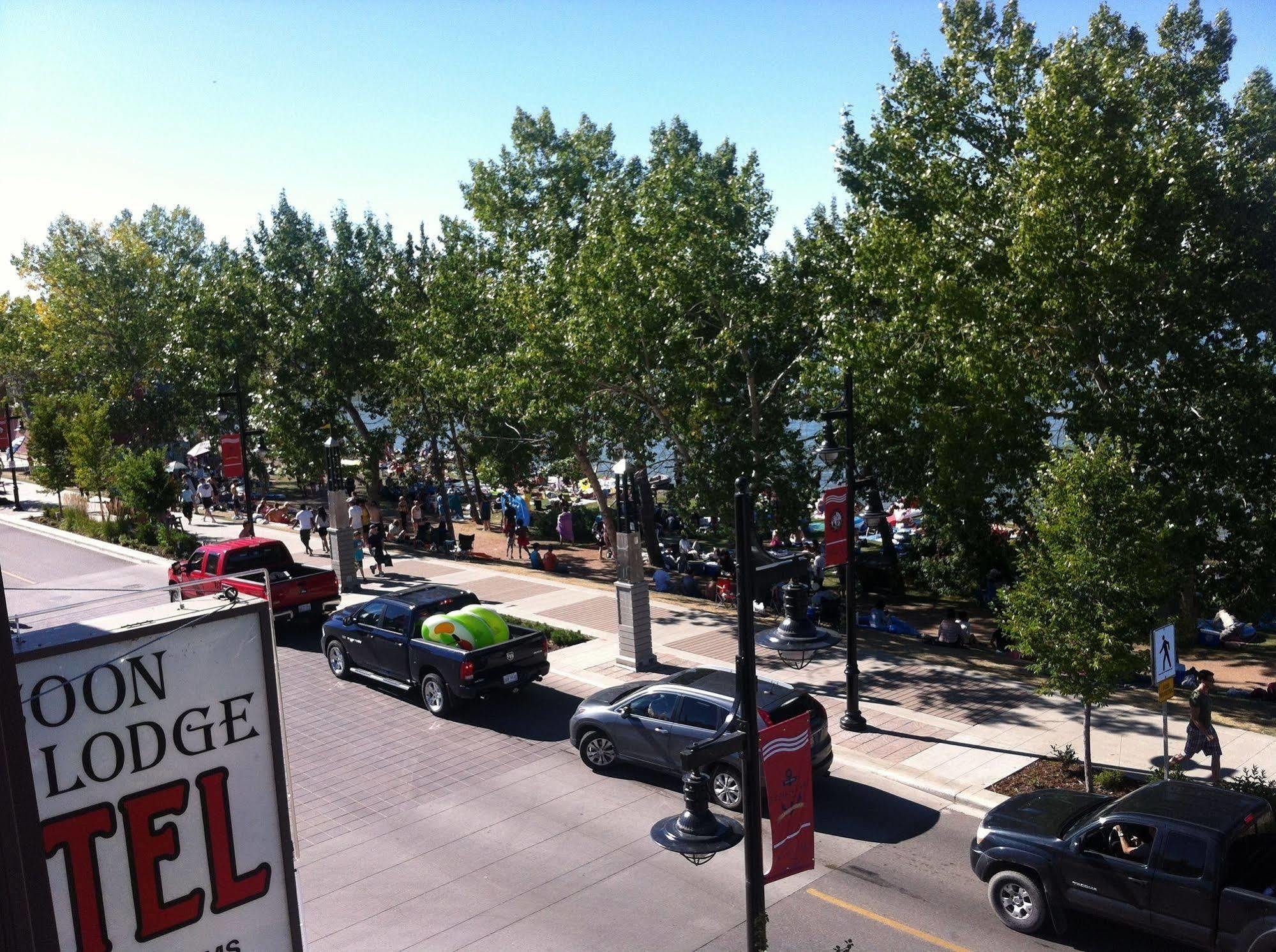 Raccoon Lodge Motel Sylvan Lake Luaran gambar