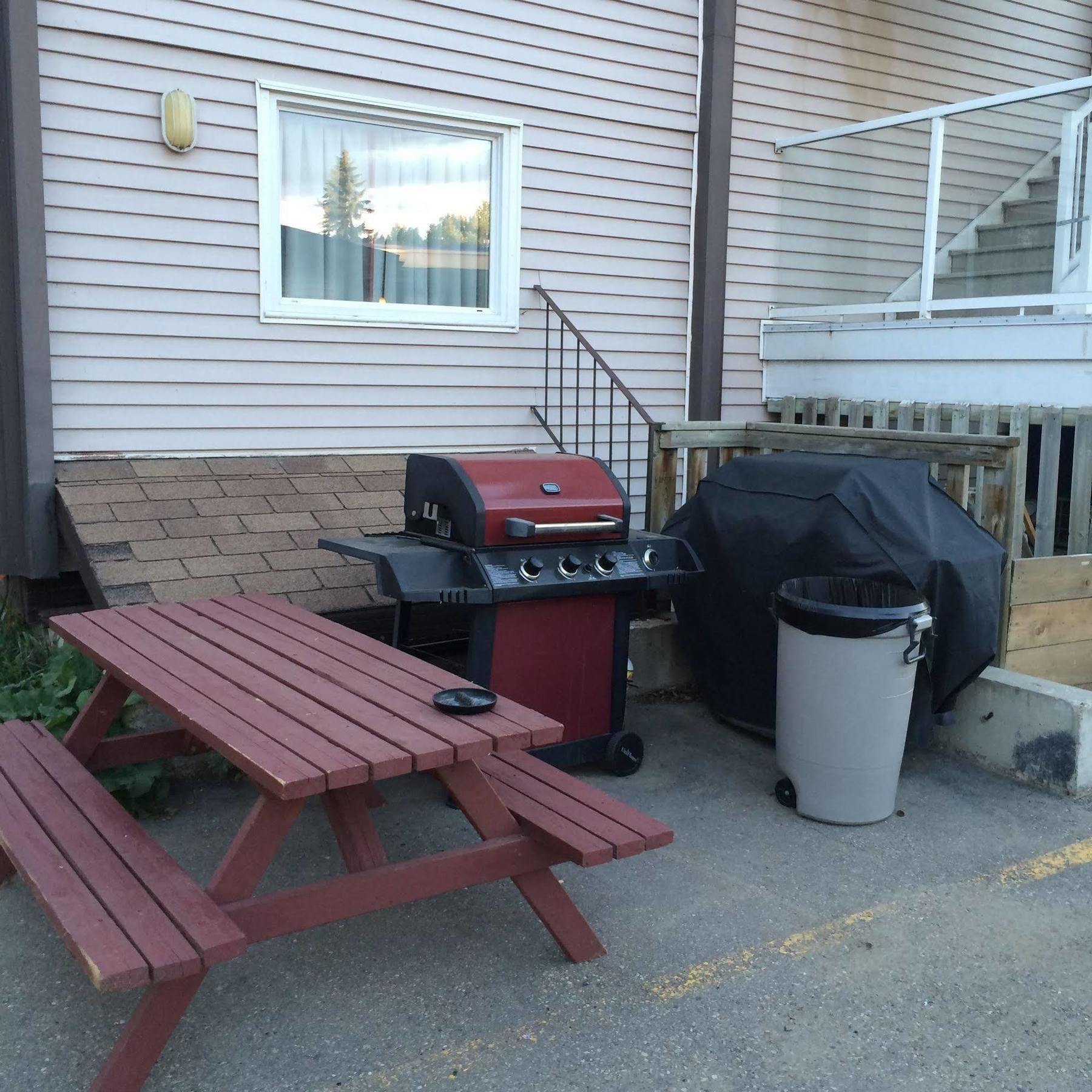 Raccoon Lodge Motel Sylvan Lake Luaran gambar
